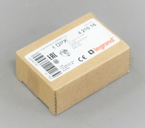 421016