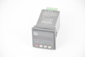 E89004
