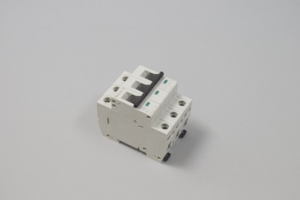 FAZ-3-B6
