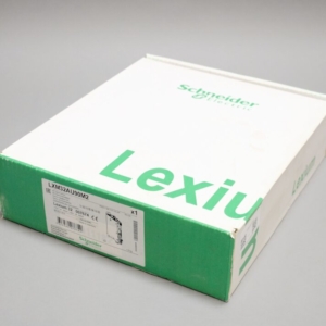 LXM32AU90M2