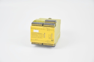 PNOZ X10.11P C 24VDC 6n/o 4n/c 6LED