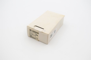 XS4P30PA370B
